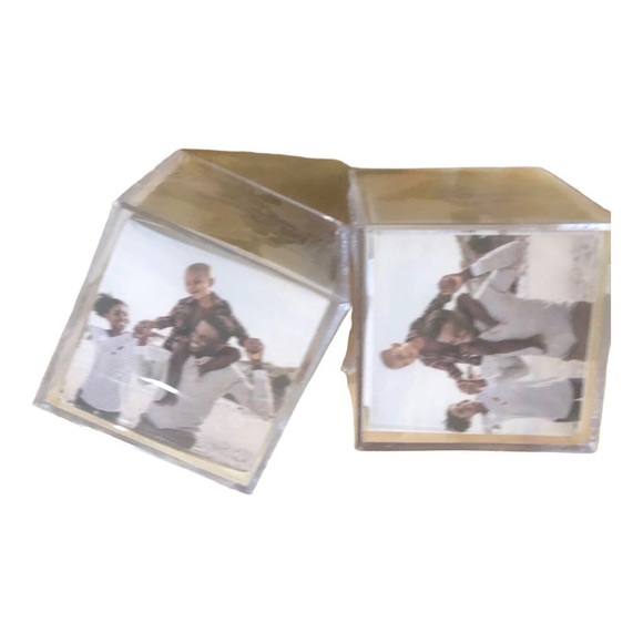 2 Clear acrylic‎ lucite 2.5” photo cube picture holders new - Picture 12 of 12